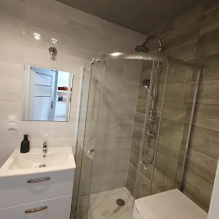 Nova Wozownia Free Parking * Лешно